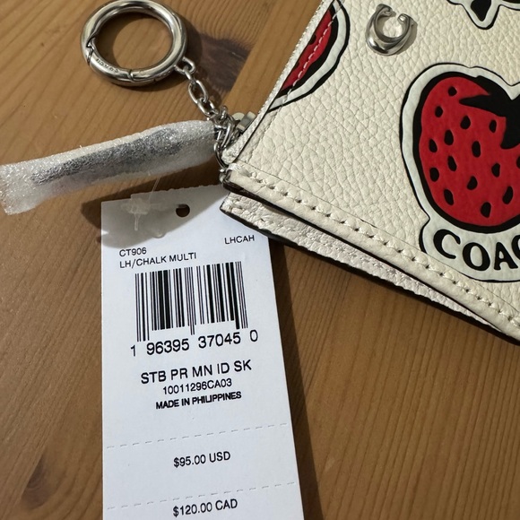 🍓 Coach Strawberry Mini Skinny ID Case - Picture 6 of 8